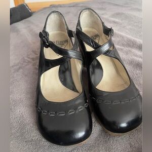 selling size 5.5 john fluevog woman’s heels